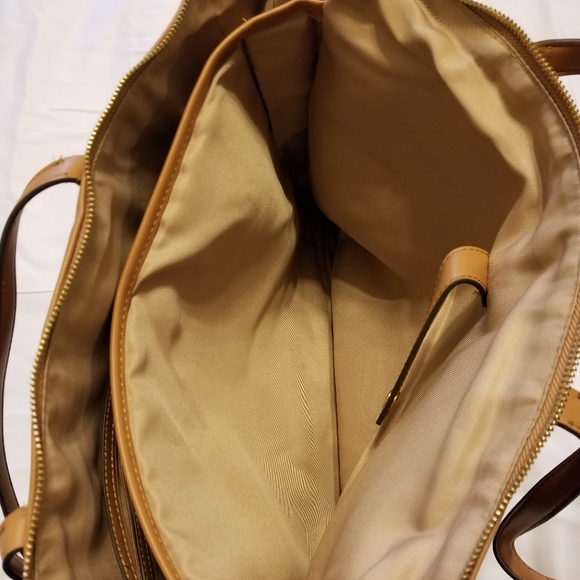 Merona - Picture 2 of 3